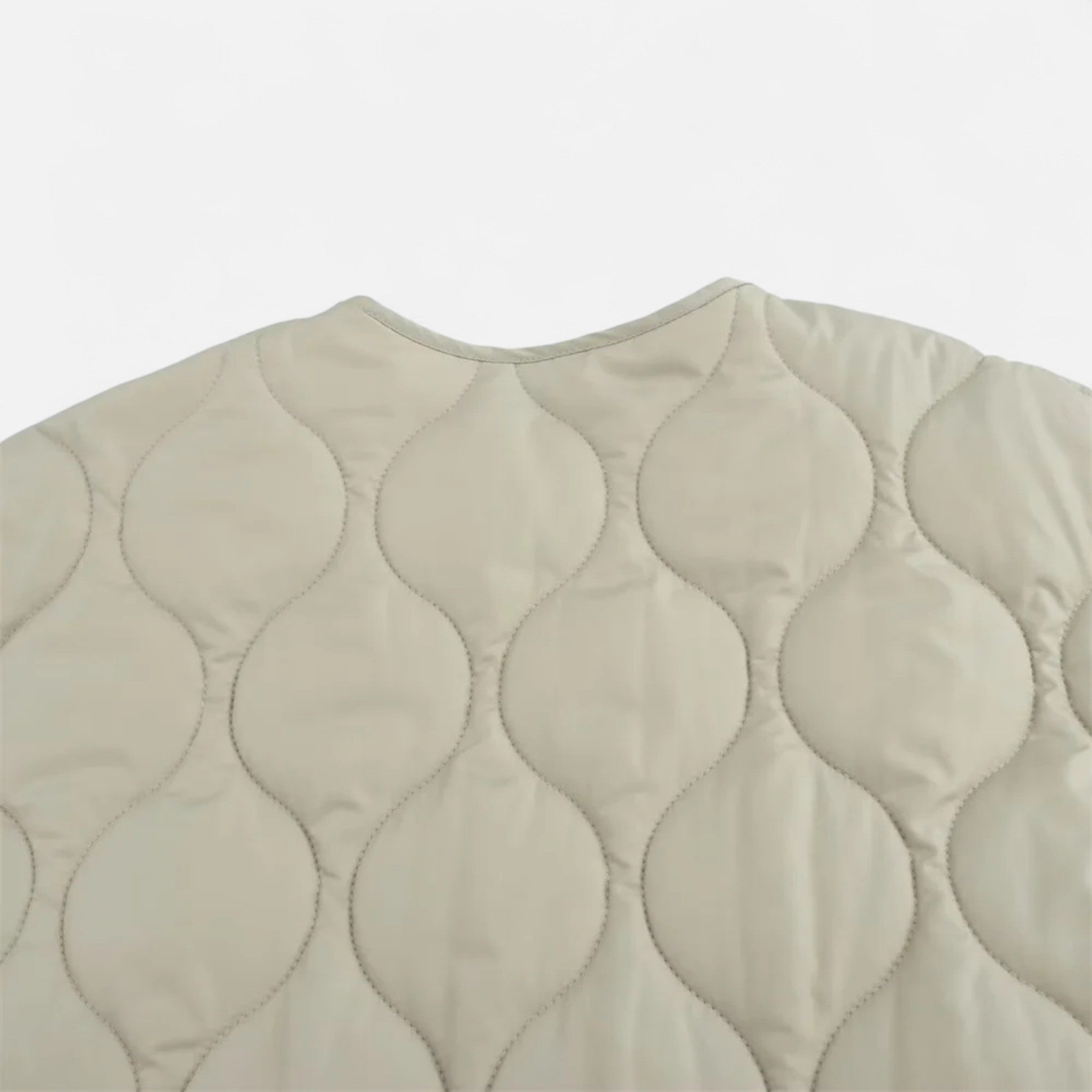 FEMUREA | Women’s Vintage Jacket – Curled Edge Elegance